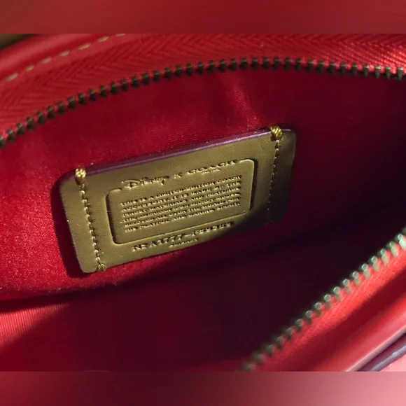 ♥️ ✨Coach Disney X Mickey Ears (New without Tags) Patricia Crossbody Bag♥️ - Picture 8 of 11